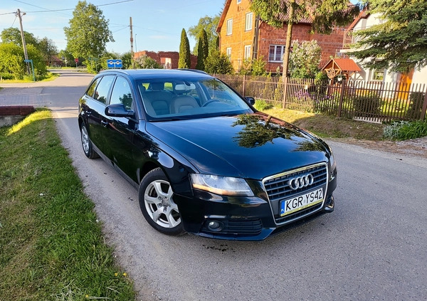 Audi A4 cena 21999 przebieg: 240000, rok produkcji 2011 z Trzemeszno małe 67